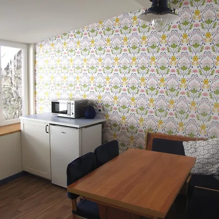 Les Camelias Apartment *