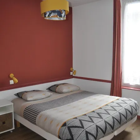 Les Camelias Apartment *