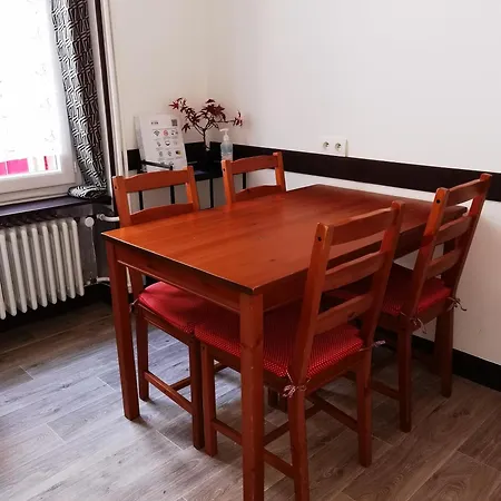 Les Camelias Apartment