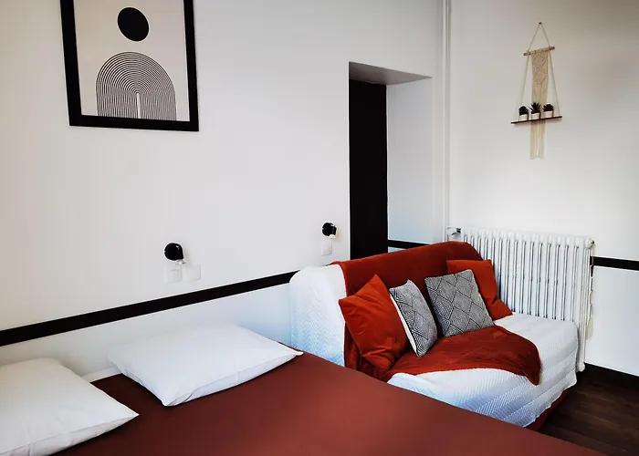 Les Camelias Апартаменты